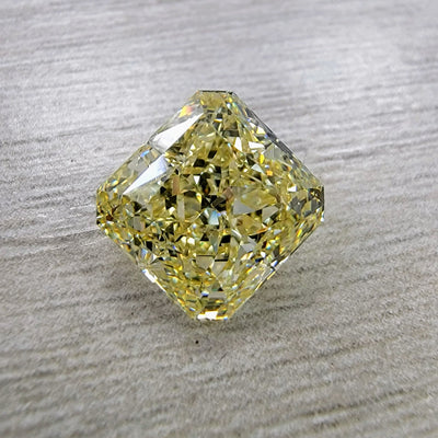 4.02ct Fancy Light Yellow Radiant VVS2 GIA