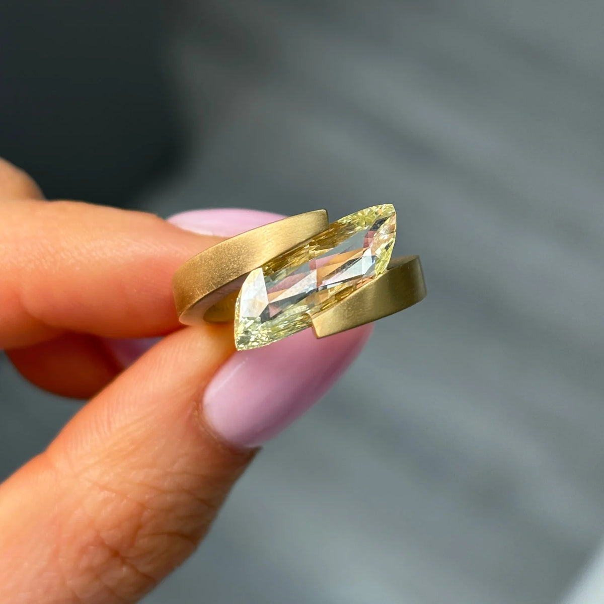 3.07ct Fancy Yellow FLAME Cut Dimaond Ring VVS1 GIA