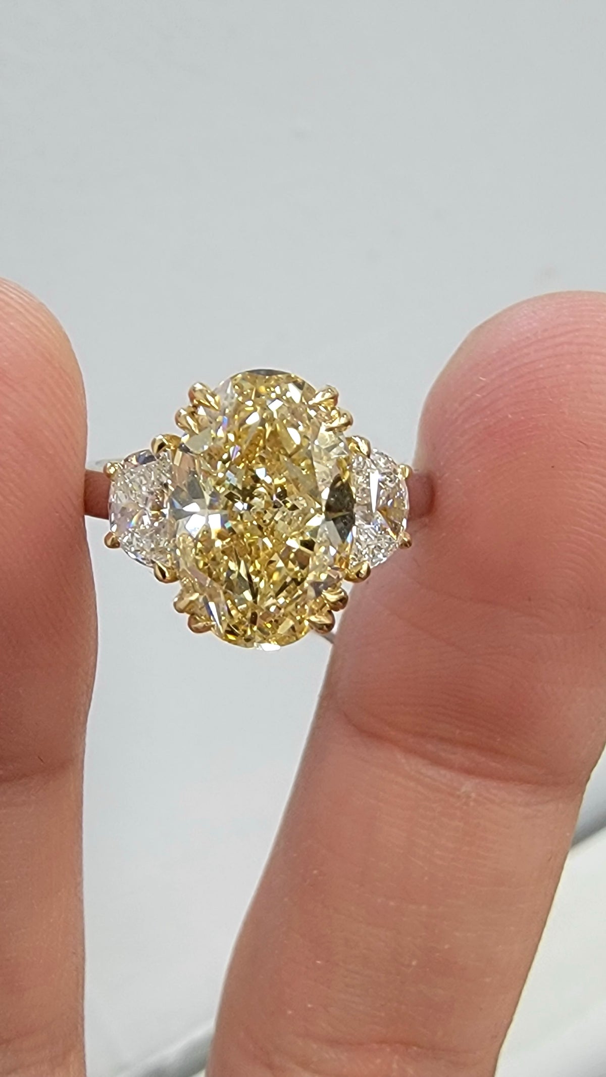 4.47ct Fancy Brownish Yellow Oval Internally Flawless Diamond Ring GIA