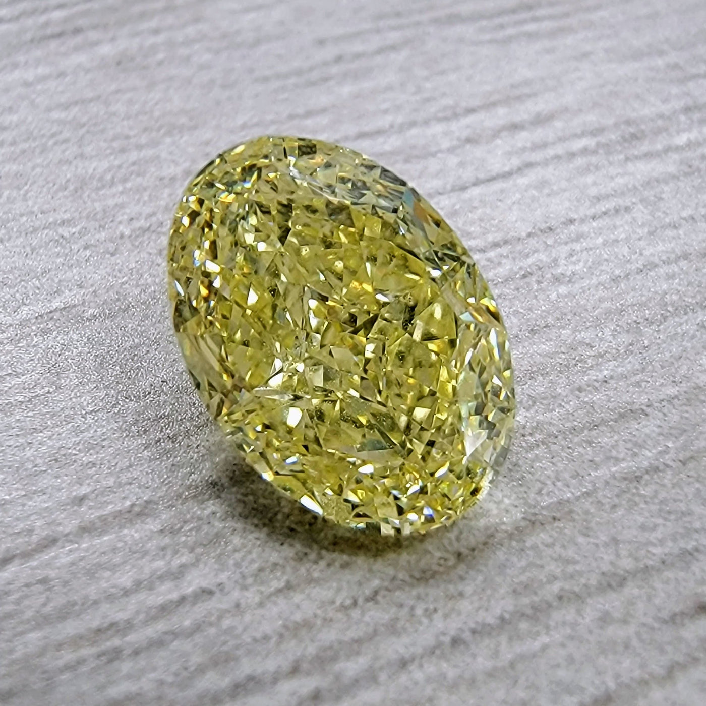1.51ct Fancy Yellow Oval VVS2 GIA