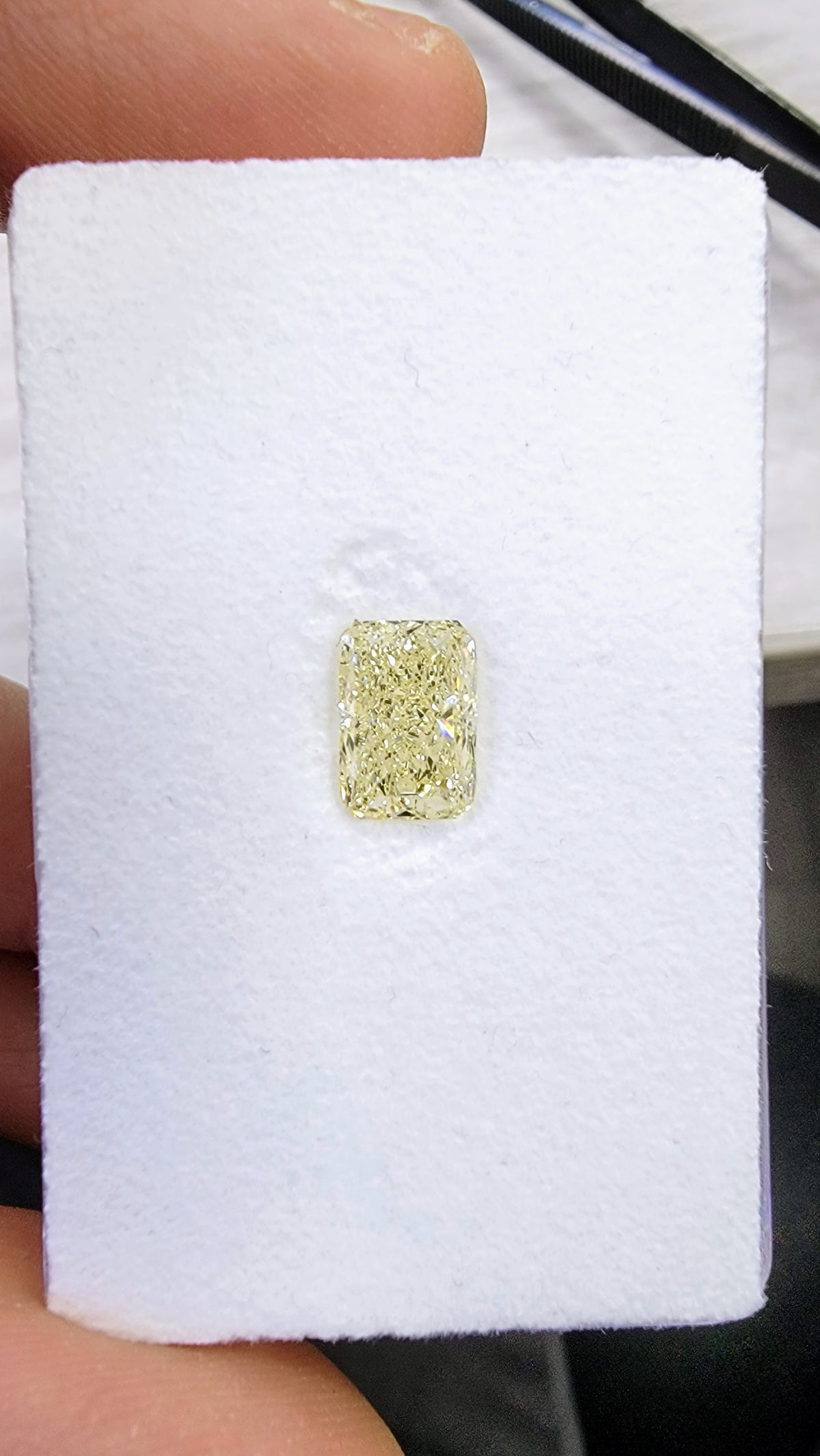 2.35ct Light Yellow Elongated Radiant Diamond VVS2 GIA
