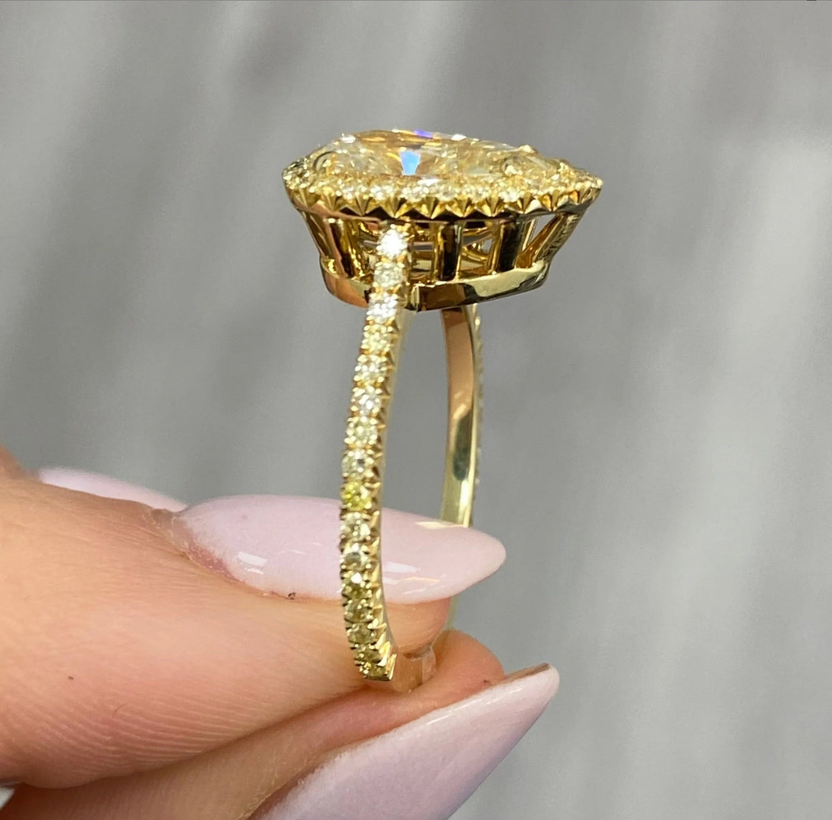 2.27ct Light Yellow Pear Diamond Ring VS1 GIA