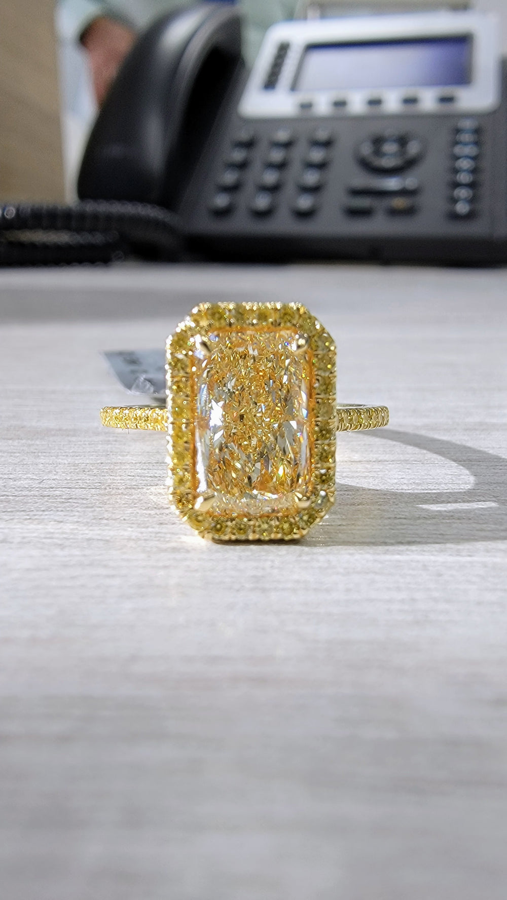 2.07ct Light Yellow Elongated Radiant Diamond Ring VVS2 GIA