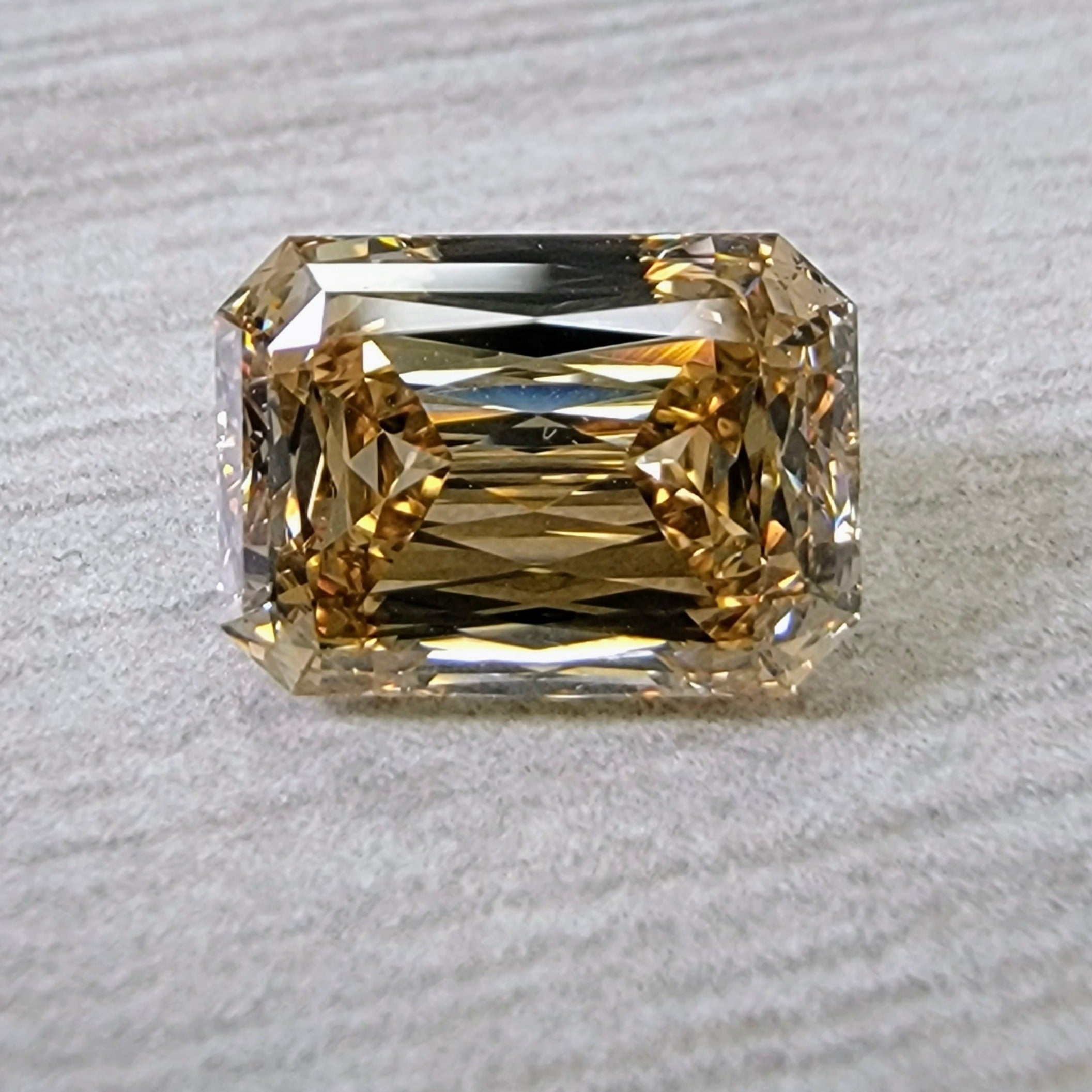 2C29D83F-2FC4-4F05-9A44-