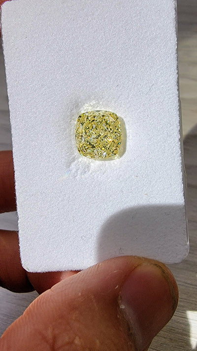 5.05ct Fancy Light Yellow Cushion VS2 GIA