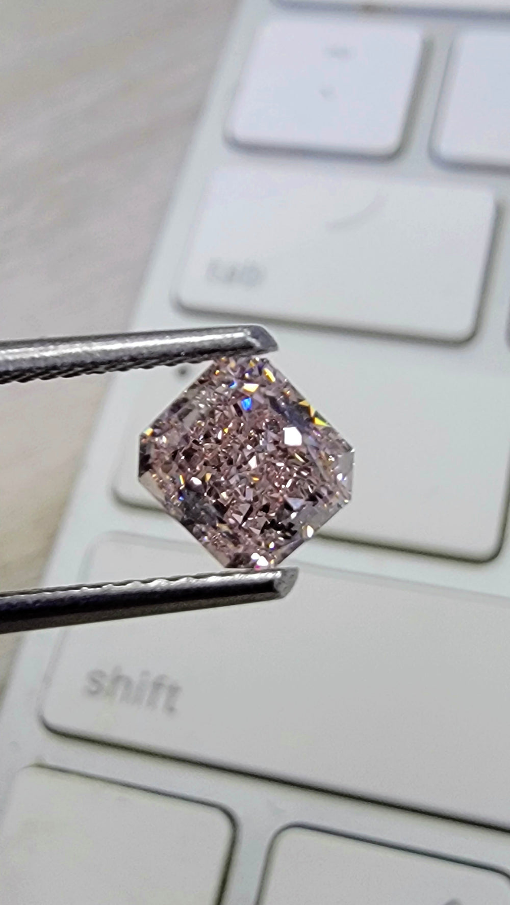 1.02ct Fancy Pink Radiant Diamond VS2 GIA