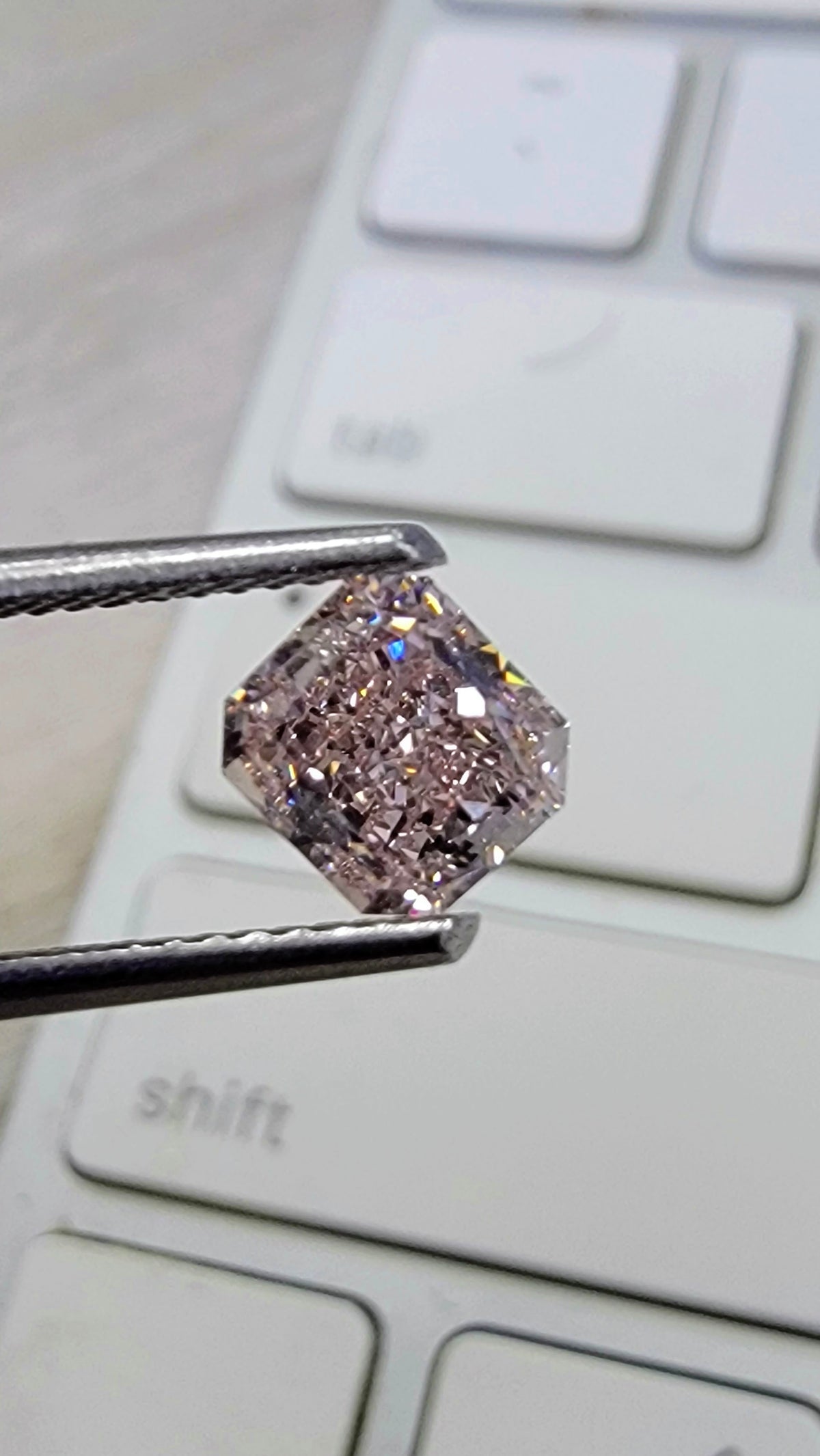 1.02ct Fancy Pink Radiant Diamond VS2 GIA