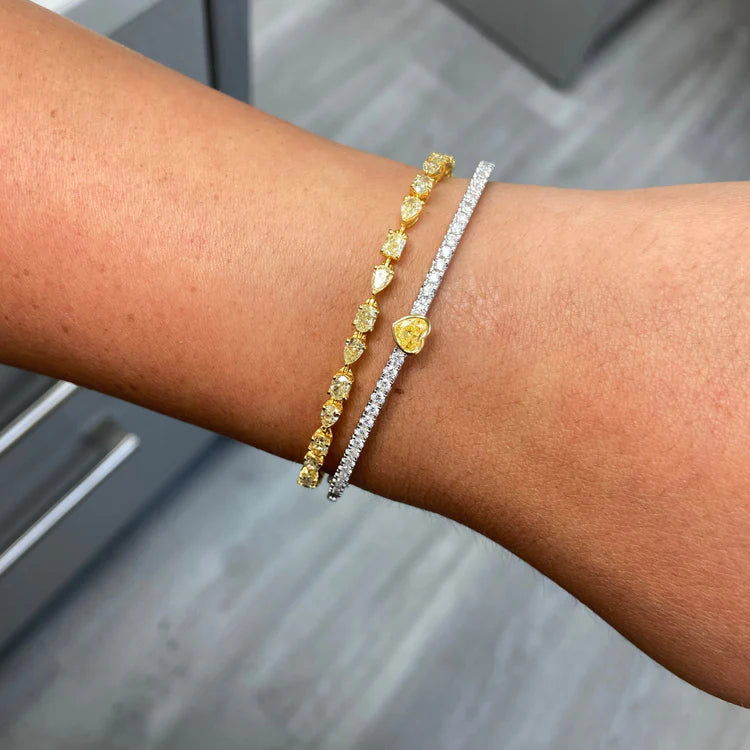 0.91ct Light Yellow Heart-Shape Diamond Bangle
