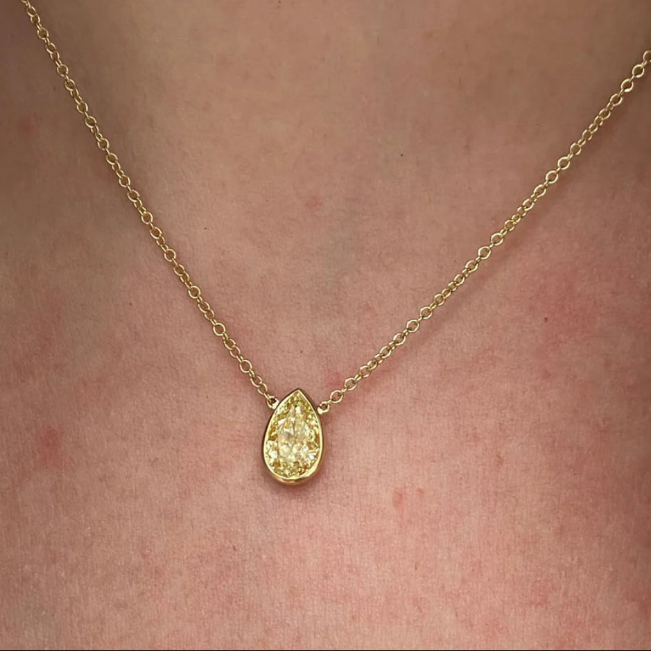 1.5ct Light Yellow Pear Diamond Bezel Pendant SI2 GIA