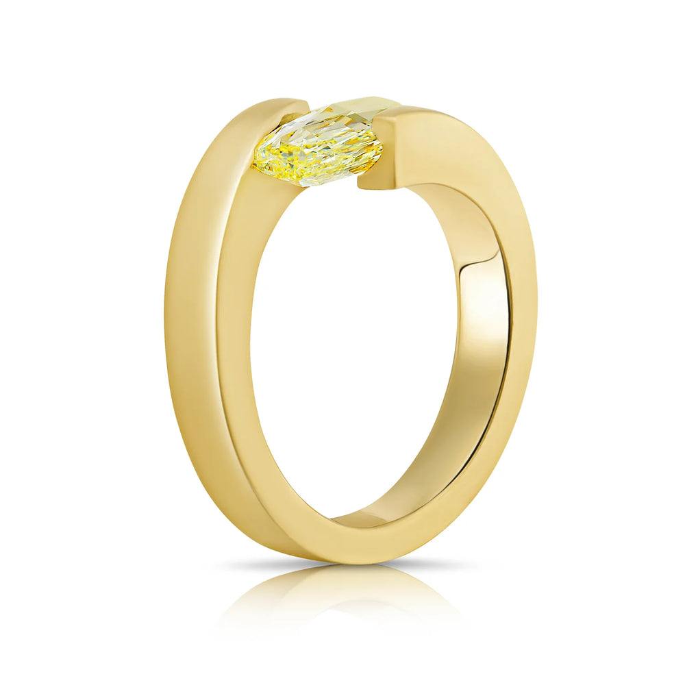 3.07ct Fancy Yellow FLAME Cut Dimaond Ring VVS1 GIA