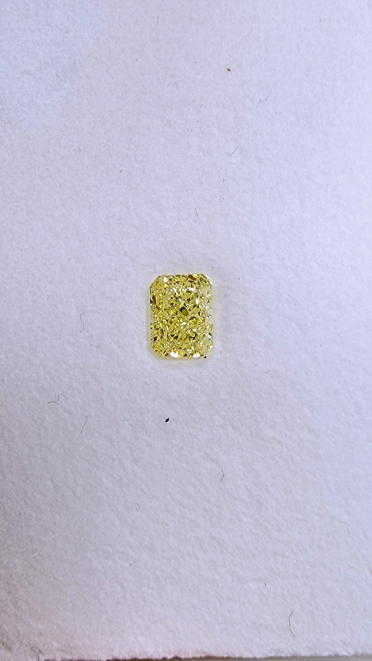 1.01ct Fancy Light Yellow Elongated Radiant Diamond VS1 GIA