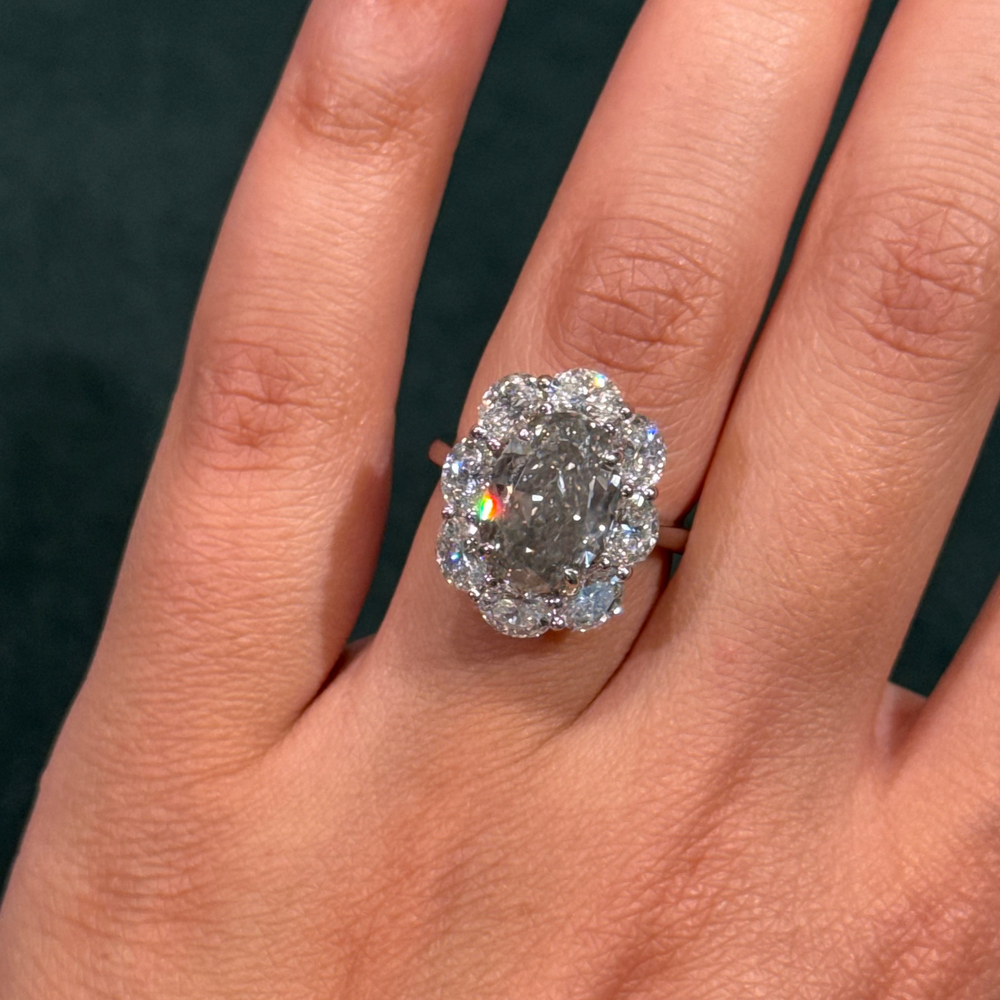 4cy Gray Oval Diamond With with White Oval Diamond Halo by Namdar