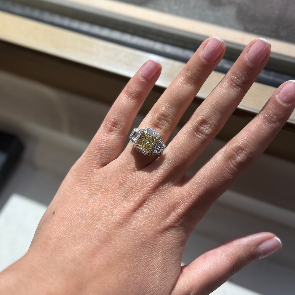 5.14ct Light Yellow Radiant Diamond Ring VS2 GIA