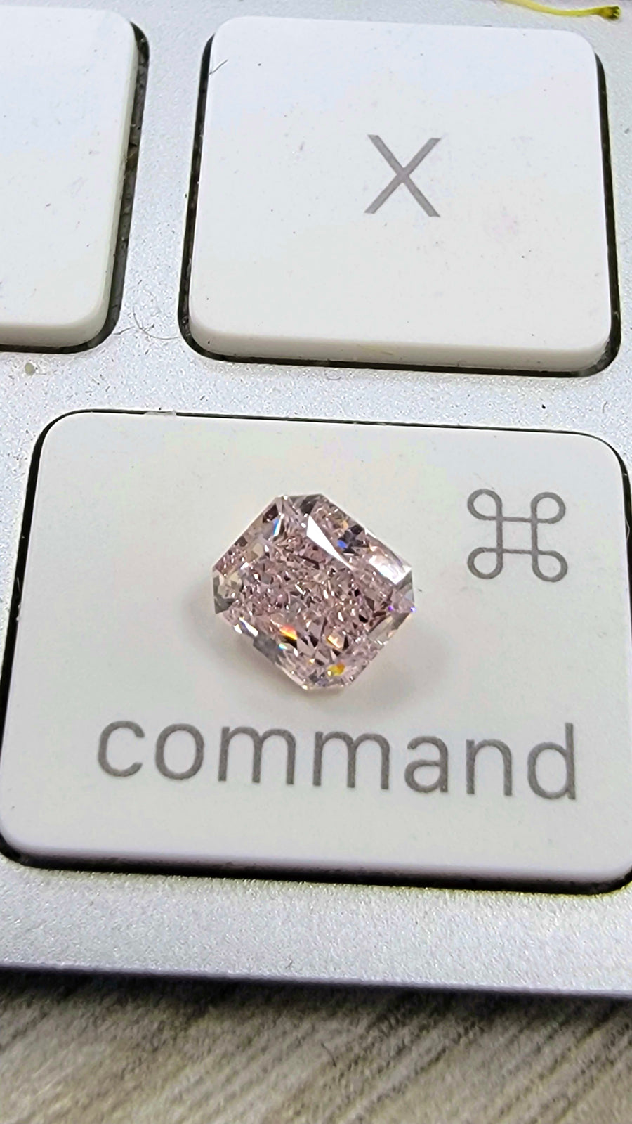 1.02ct Fancy Pink Radiant Diamond VS2 GIA