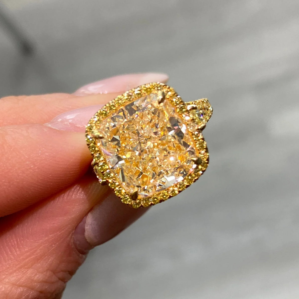 8.11ct Light Yellow Cushion Diamond Ring I1 GIA