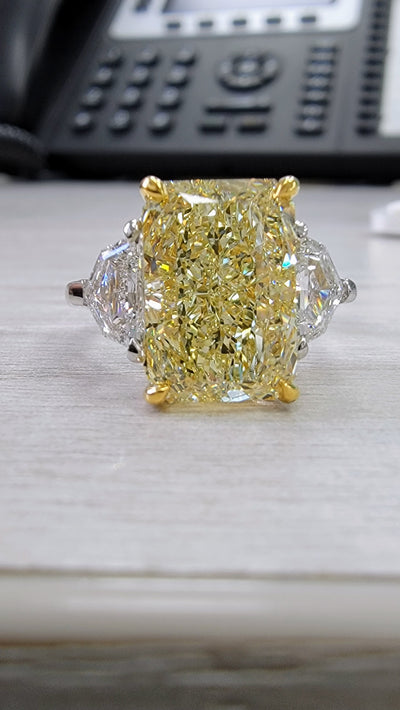 5ct Fancy Light Yellow Elongated Radiant VS1 GIA