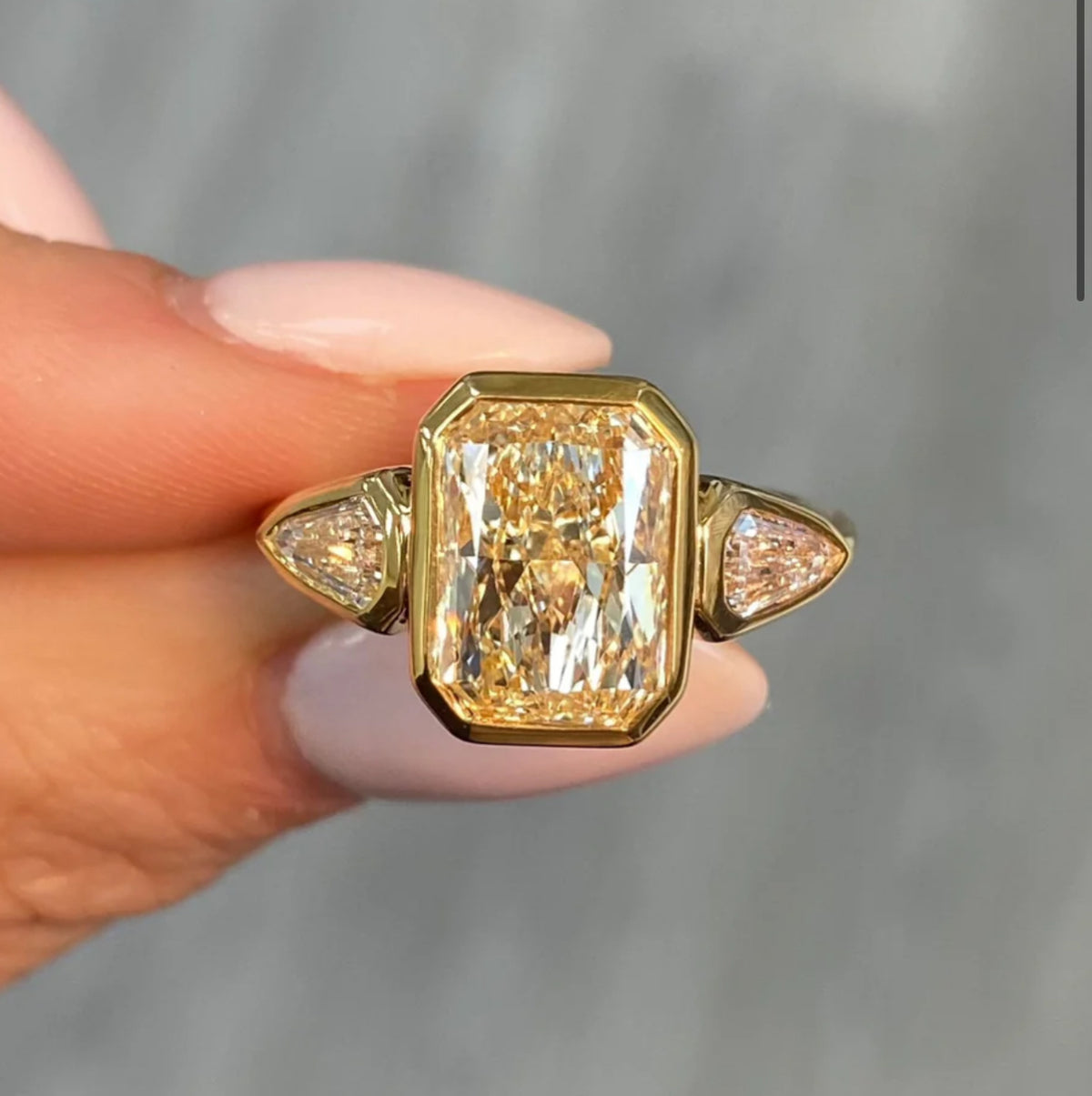 3.35ct Fancy Light Yellow Radiant Diamond Bezel Ring VVS2 GIA