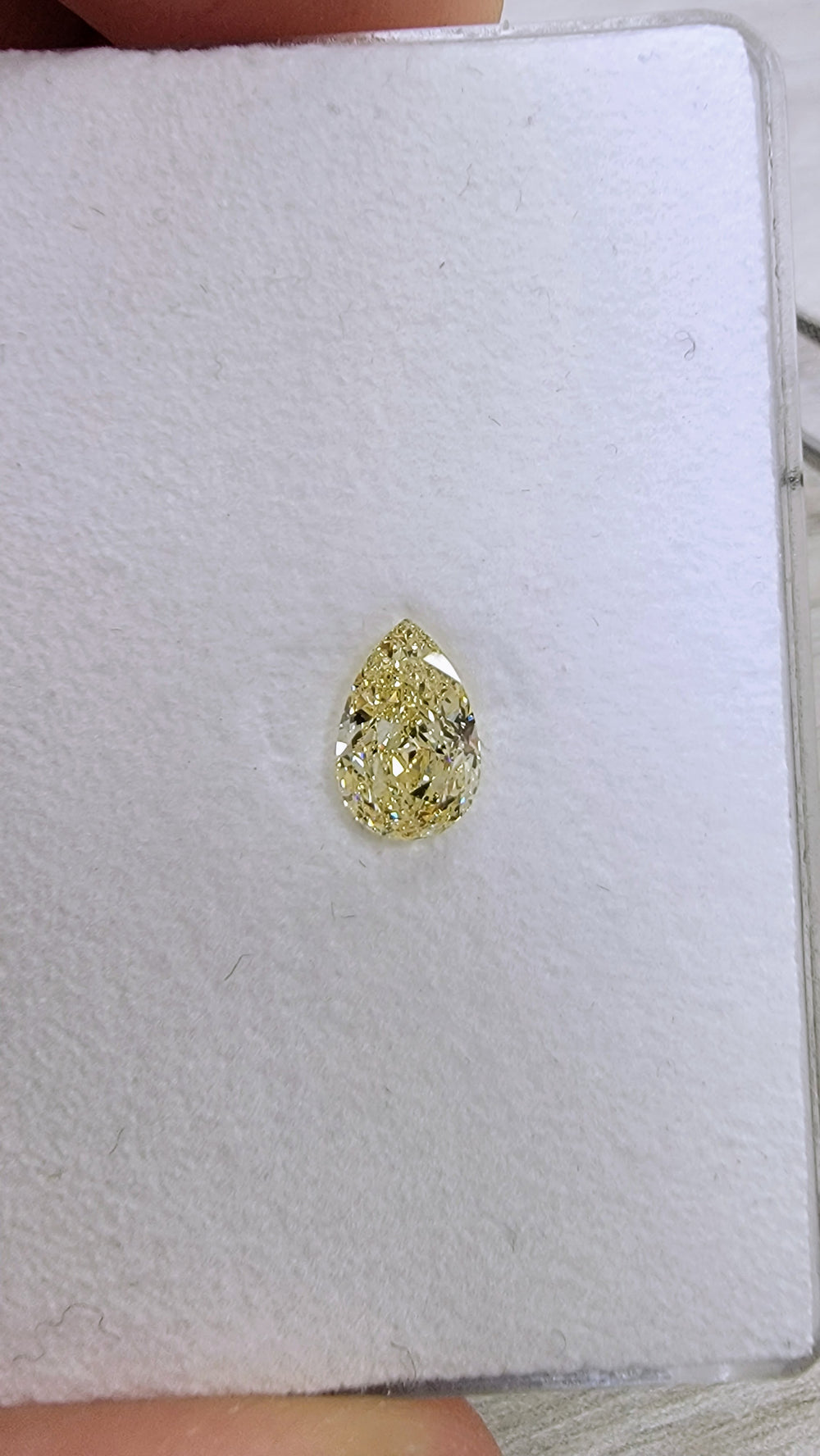 1.19ct Fancy Light Yellow Pear Diamond SI1 GIA