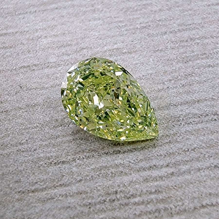 0.75ct Fancy Light Green Yellow NEON Pear Diamond VS2 GIA