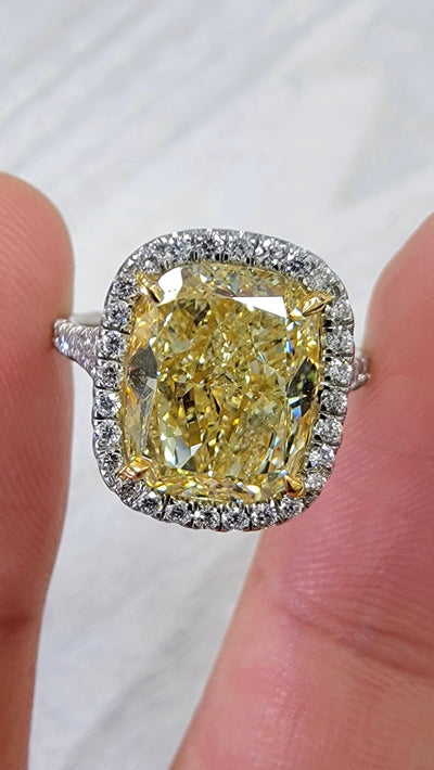 4.73ct Light Yellow Cushion VS2 GIA