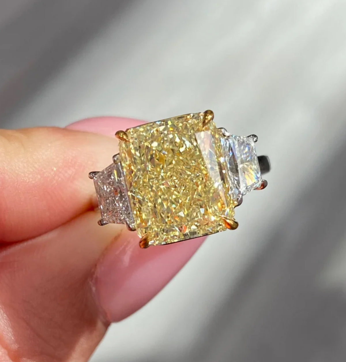 7.03ct Light Yellow Radiant Diamond Ring VS1 GIA