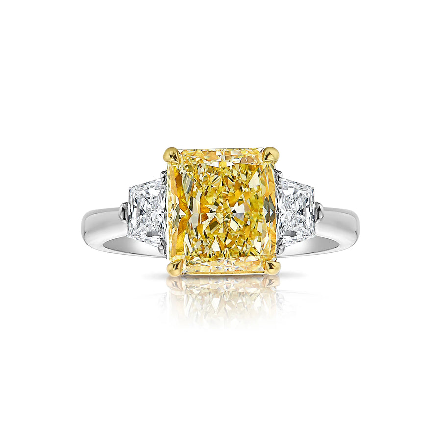 2.51ct Fancy Yellow Elongated Radiant Diamond Ring VVS2 GIA