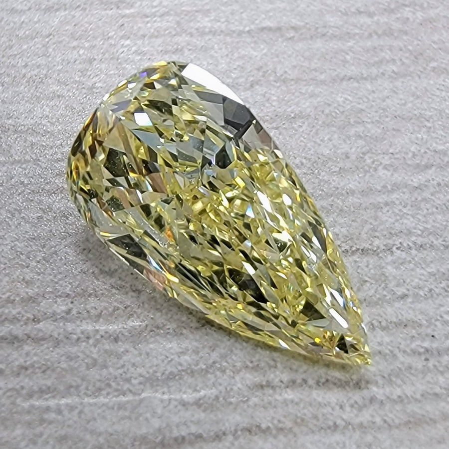 1.12ct Fancy Light Yellow Pear Diamond VS2 GIA
