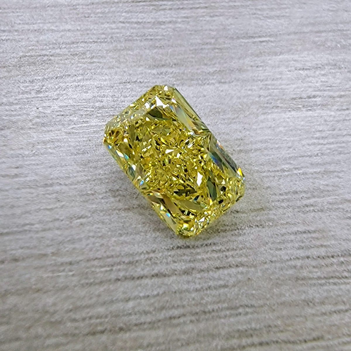 3.00ct Fancy Intense Yellow Elonagted Radiant Diamond VS1 GIA