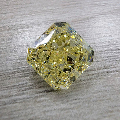 5.02ct Fancy Yellow Radiant VVS1 GIA