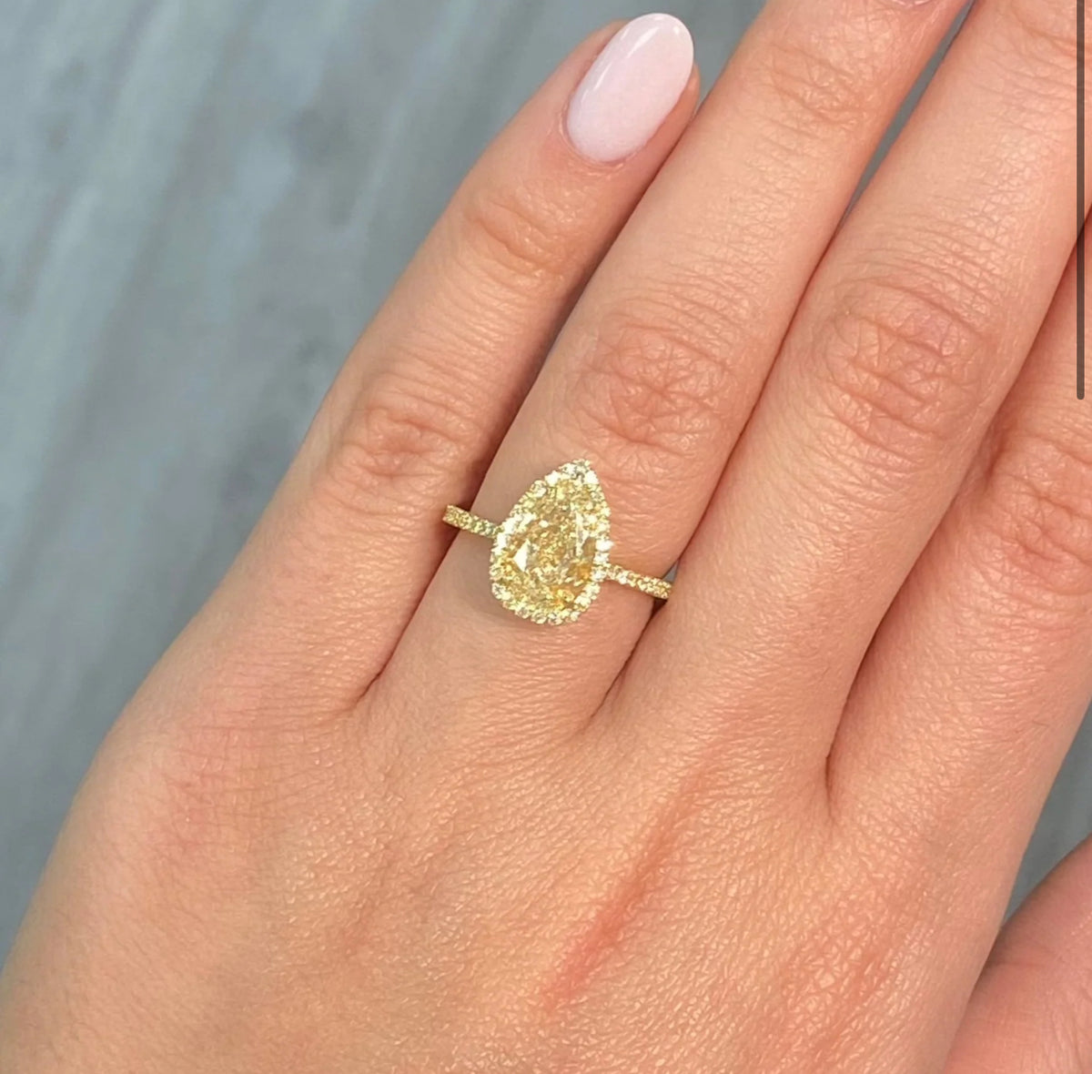 2.27ct Light Yellow Pear Diamond Ring VS1 GIA