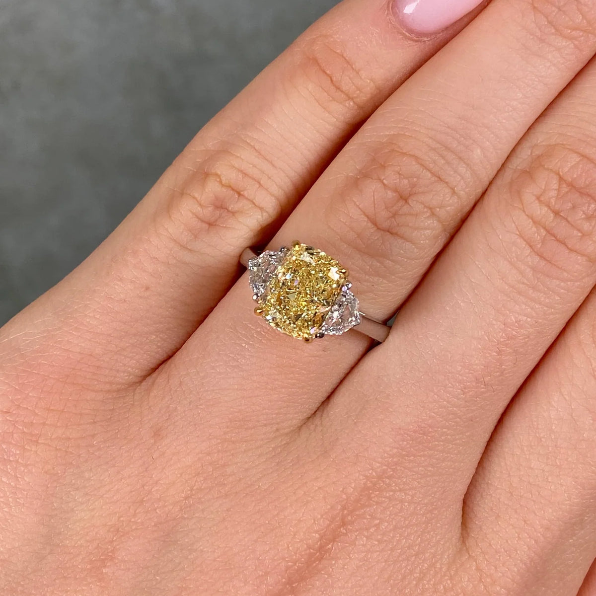 3.02ct Fancy Yellow Elongated Cushion Diamond VS2 Ring GIA