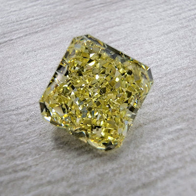 2.01ct Fancy Yellow Radiant SI2 GIA