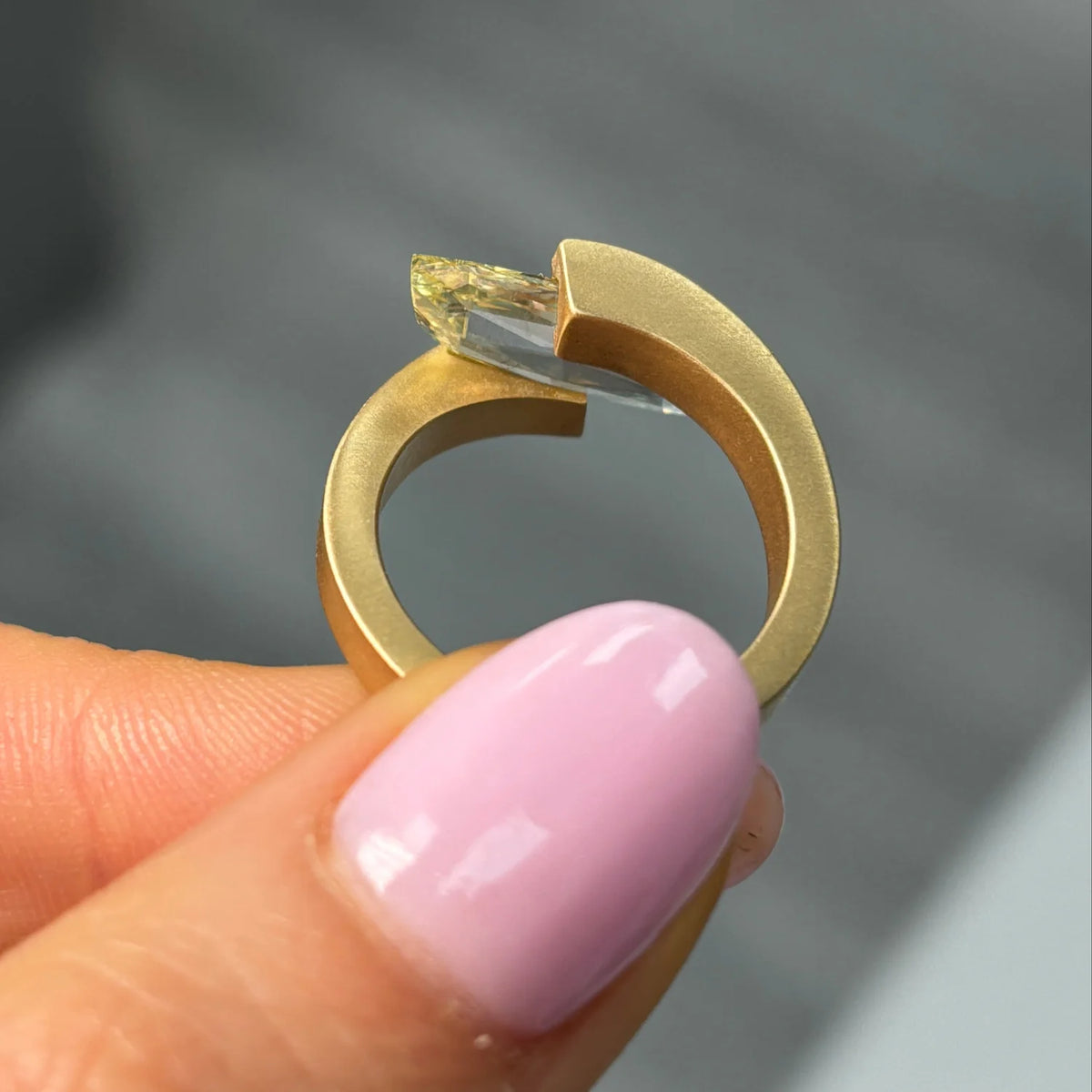 3.07ct Fancy Yellow FLAME Cut Dimaond Ring VVS1 GIA