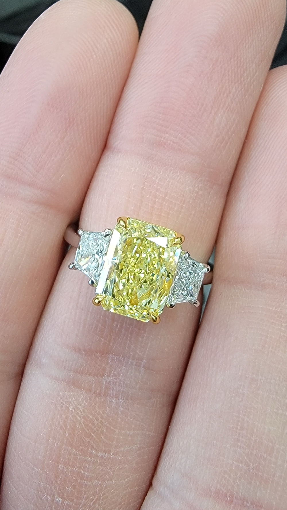 3.00ct Fancy Yellow Radiant Diamond Ring SI1 GIA