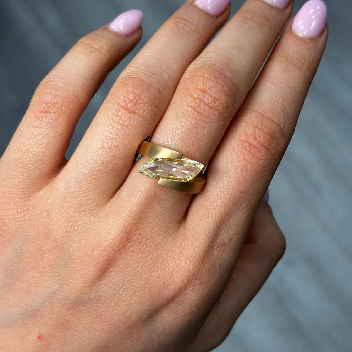 3.07ct Fancy Yellow FLAME Cut Dimaond Ring VVS1 GIA
