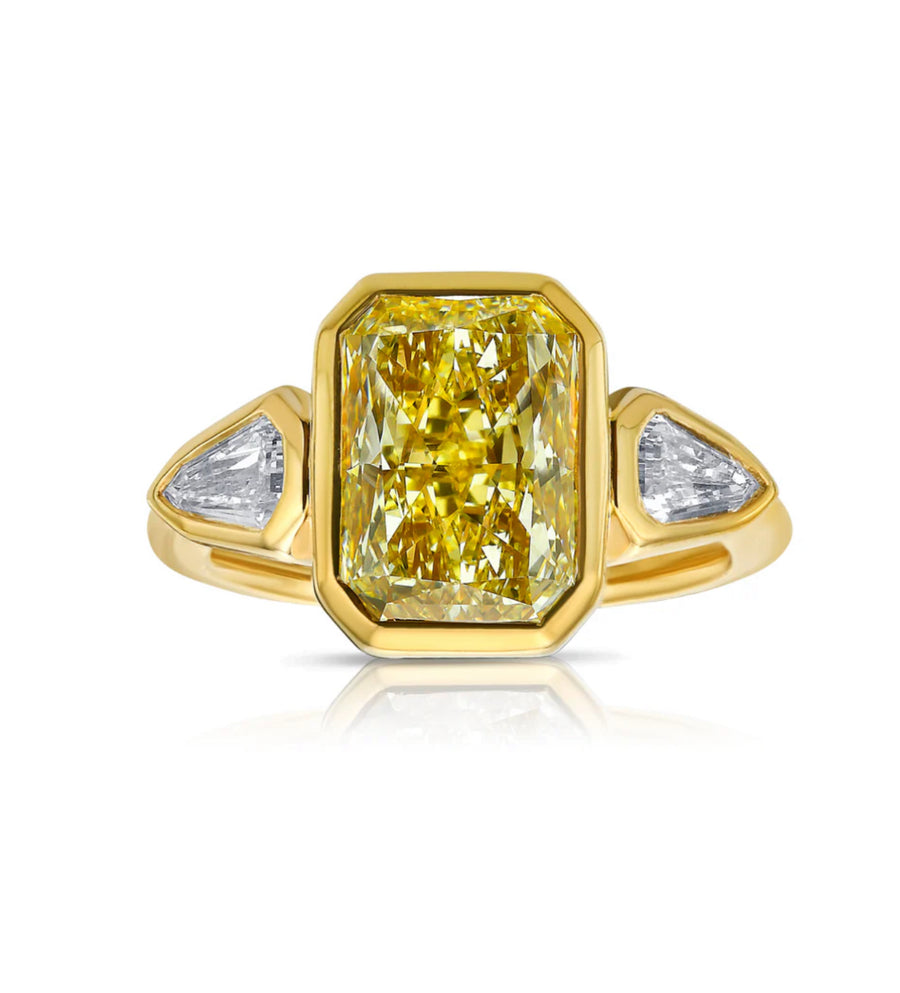 3.35ct Fancy Light Yellow Radiant Diamond Bezel Ring VVS2 GIA