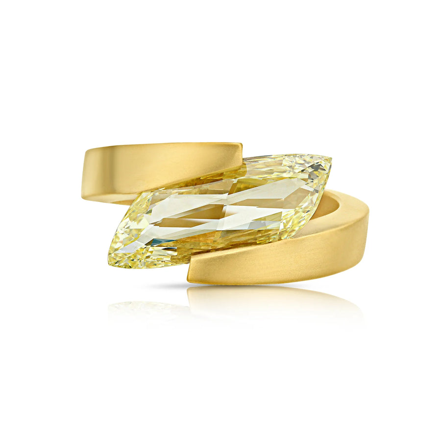 3.07ct Fancy Yellow FLAME Cut Dimaond Ring VVS1 GIA