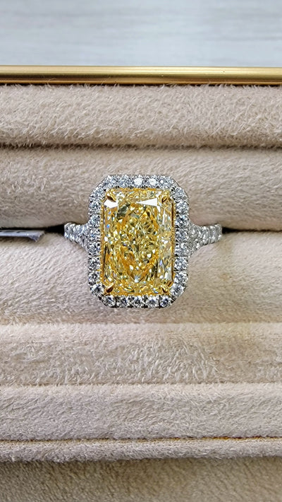 3.00ct Light Yellow Elongated Radiant VVS1 GIA Ring