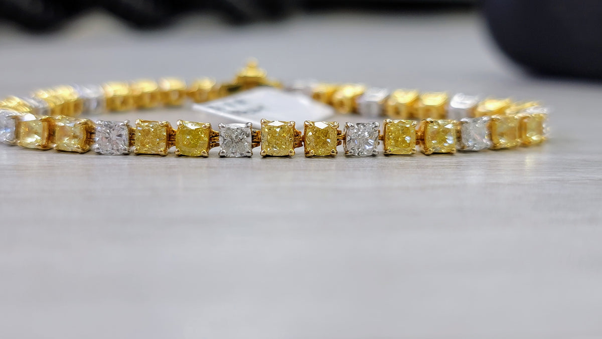 8.78ctw Yellow Cushion Diamond & White Cushion Diamond Bracelet