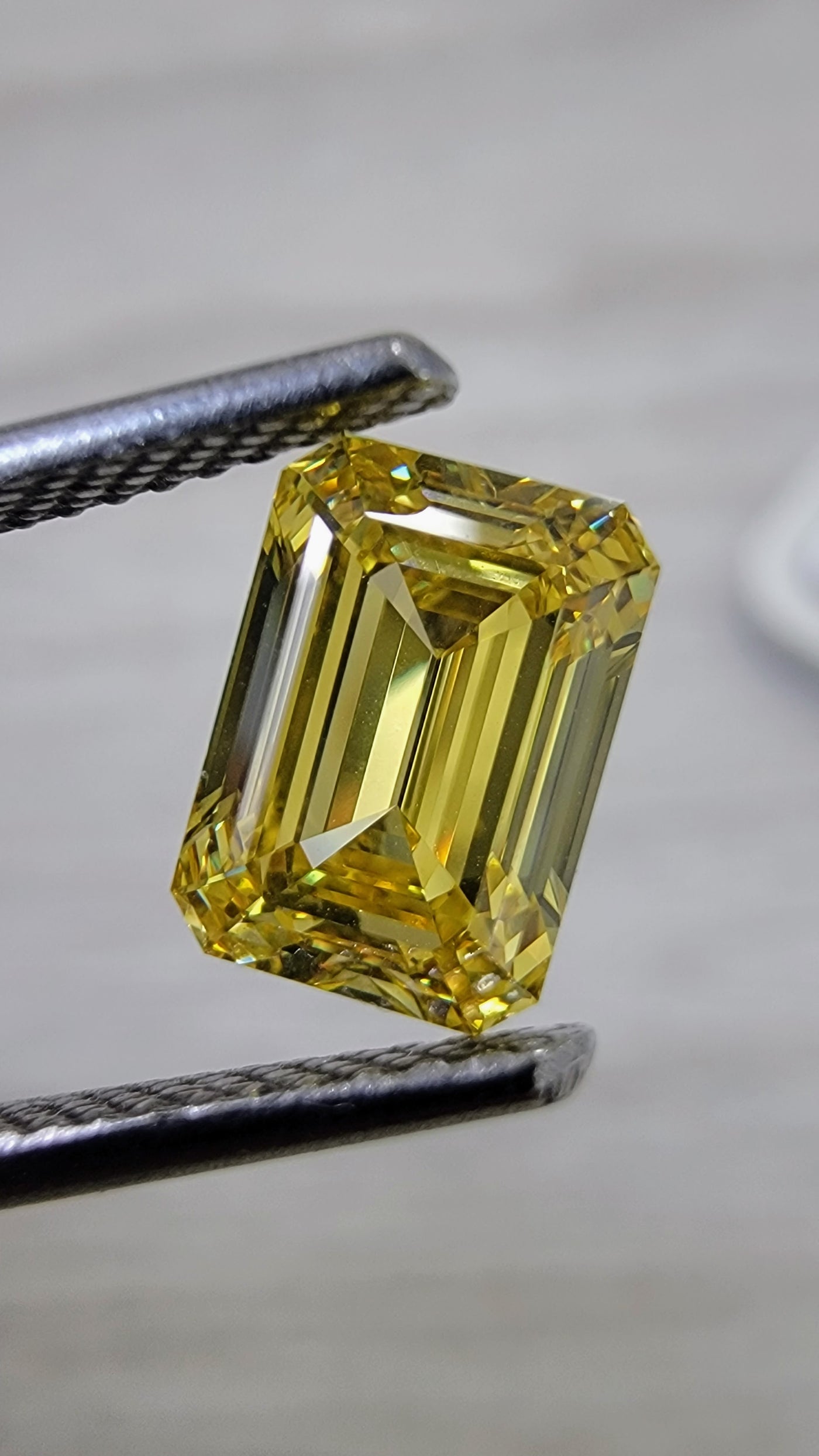 1.57ct Fancy Vivid Yellow Emerald VVS1 GIA