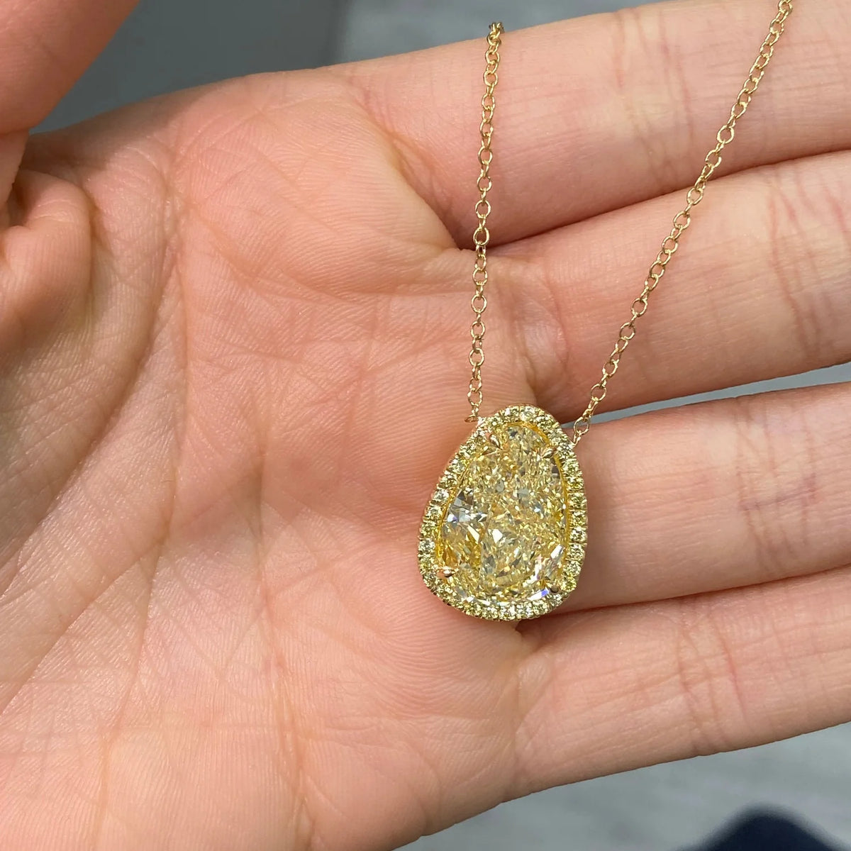 10.01ct Light Yellow Pear Diamond Pendant GIA