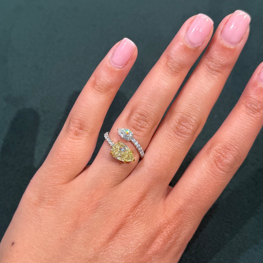 3.03ct Light Yellow Pear Shape Diamond Spiral Ring VS1 GIA