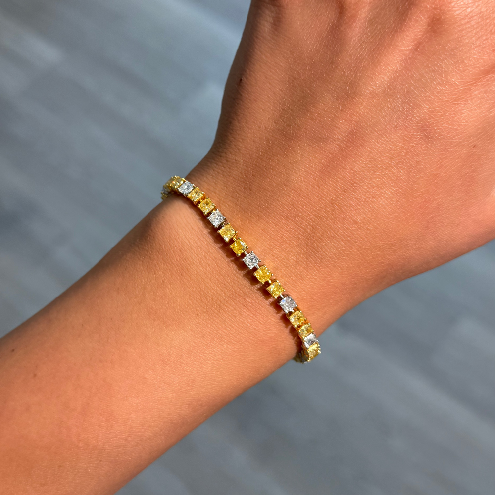 8.78ctw Yellow Cushion Diamond & White Cushion Diamond Bracelet