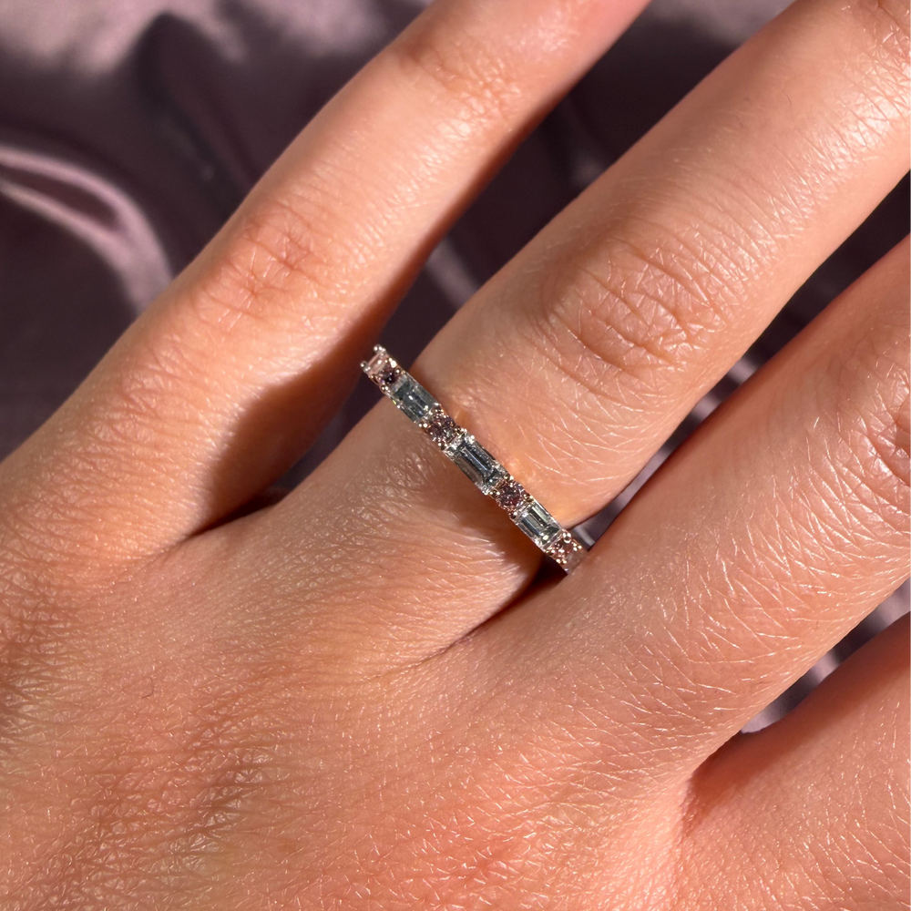 0.82ctw Pink Round Diamond & White Baguette Diamond Band
