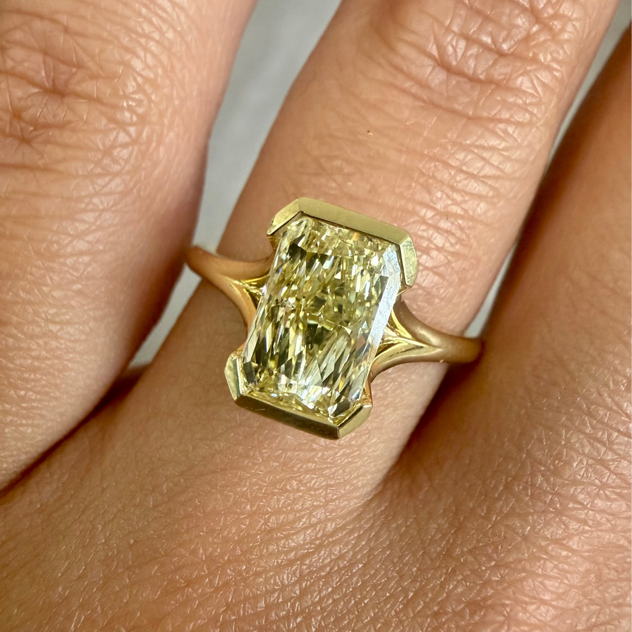 2.03ct Fancy Light Yellow Radiant Half-Bezel Ring VS1 GIA
