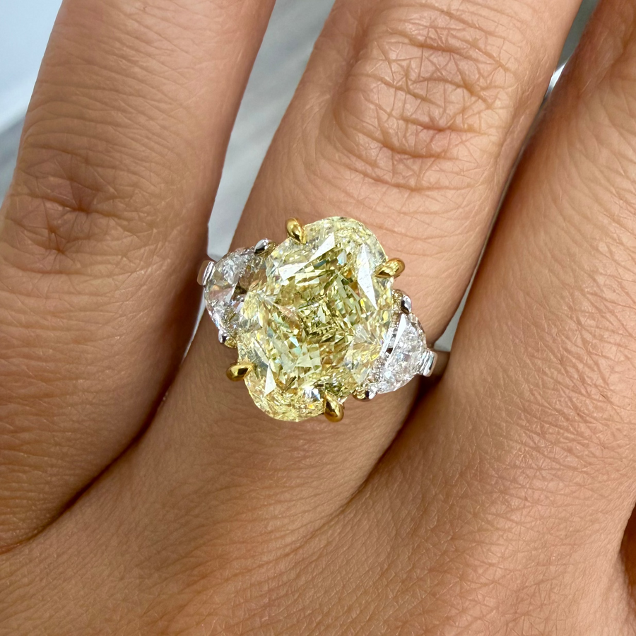 4.30ct Light Yellow Oval Diamond Ring VS1 GIA