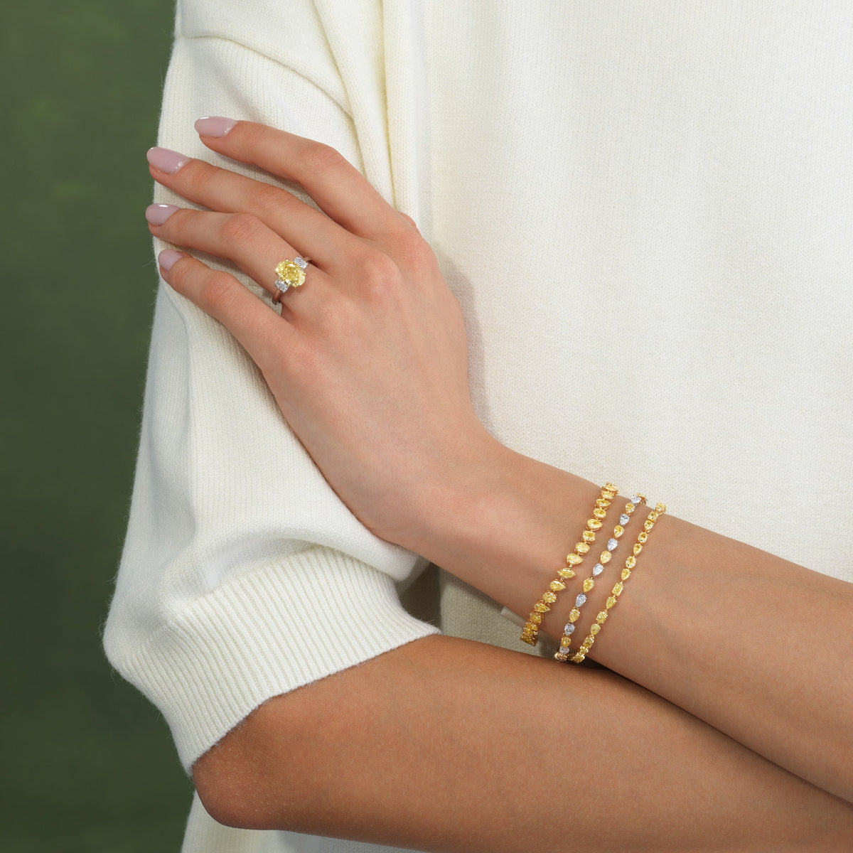 6.46ctw Alternating Fancy Yellow Pear Diamond & White Pear Diamond Bracelet