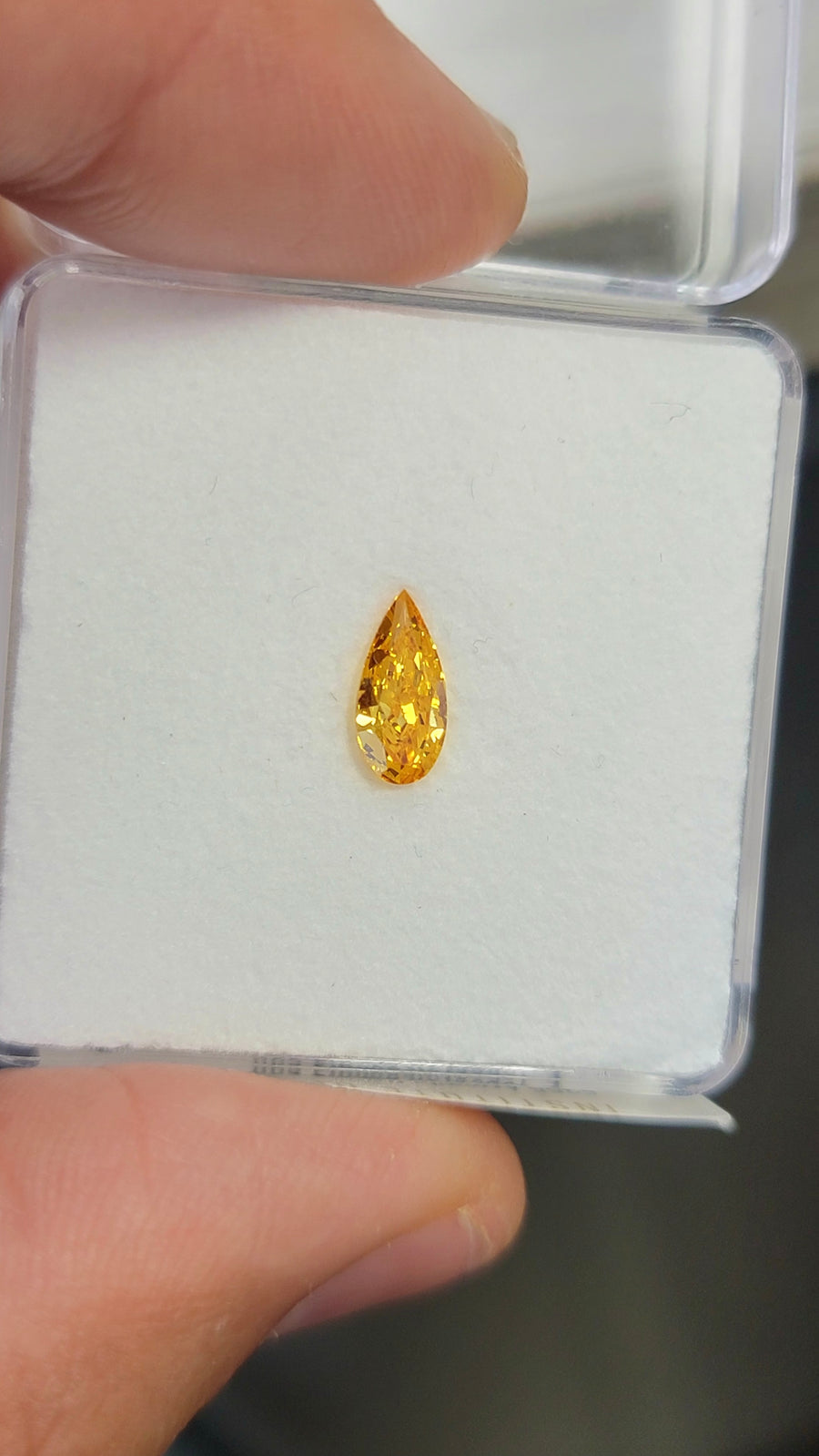 0.52ct Fancy Vivid Yellowish Orange Pear Diamond SI2 GIA