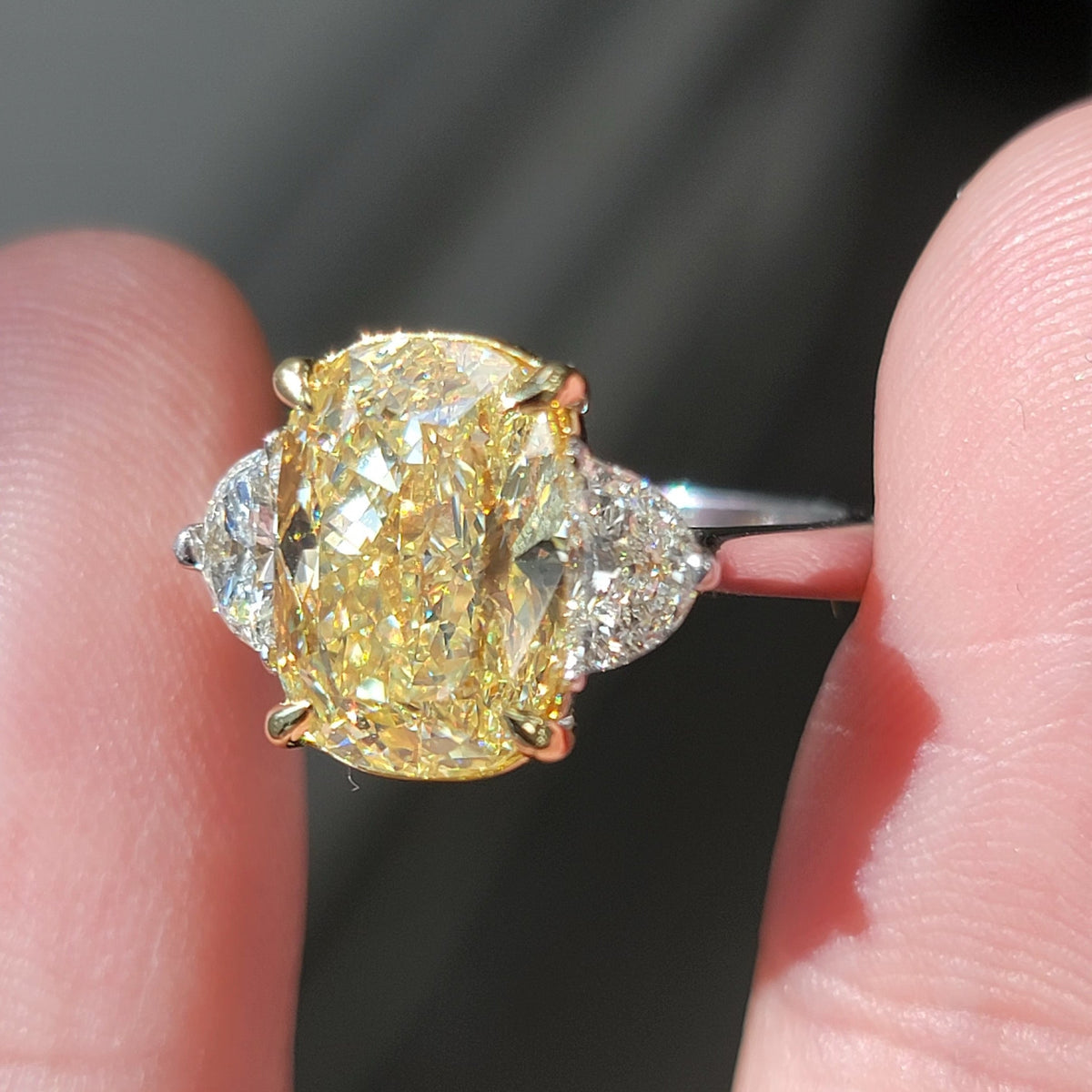 5.04ct Fancy Yellow Long Cushion Diamond Ring VVS2 GIA