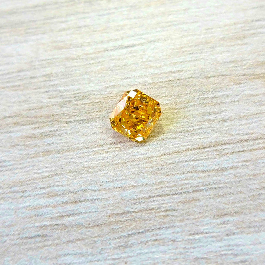 0.60ct Fancy Intense Yellowish Orange Radiant Diamond SI2 GIA